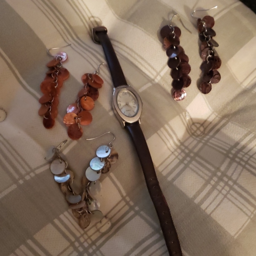 3 pair of Earrings and brown quartz watch